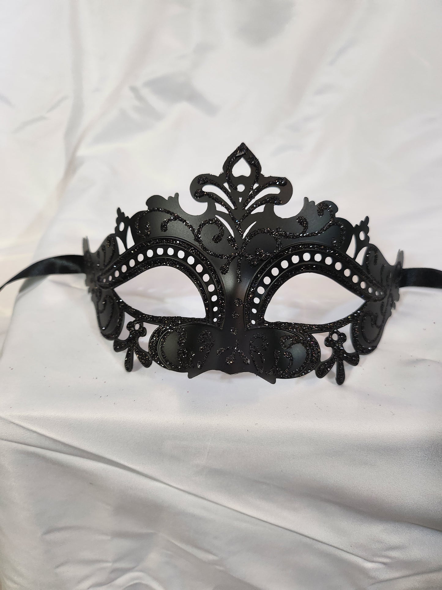 La Capri Masquerade Eye Mask.