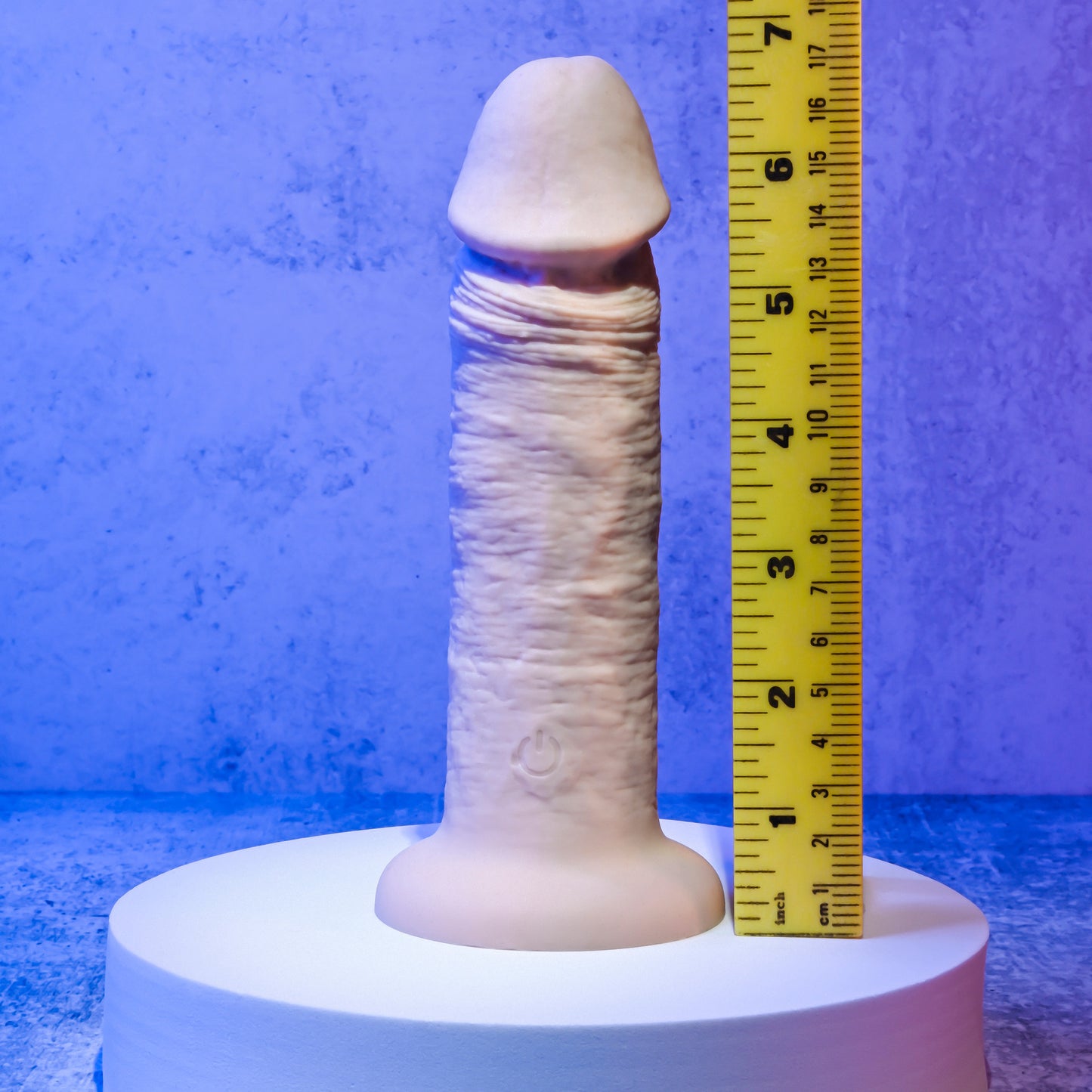 6" Girthy Vibrating Dong