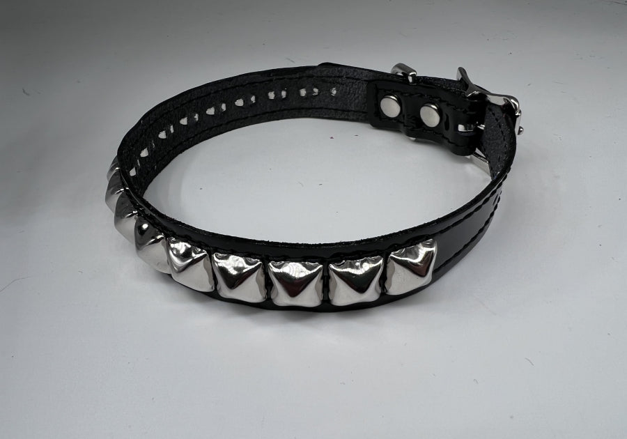 Leather Collar With Pyramid Studs