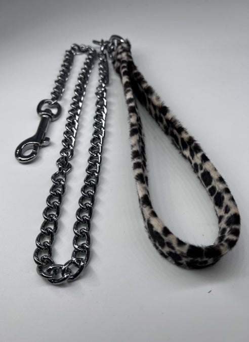Chain Leash With Velvet Handle