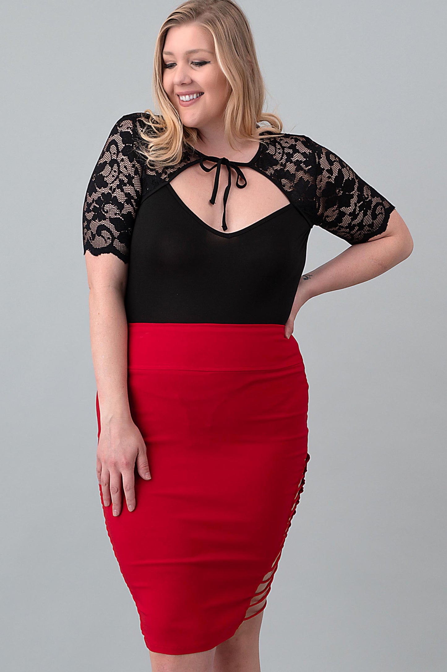 Plus Size Lace Sleeve Bodysuit